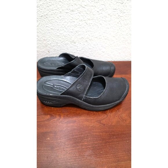 Keen Women's Black Leather Mary Jane Style Slip-On Shoes Adjustable Strap Size - Picture 3 of 7